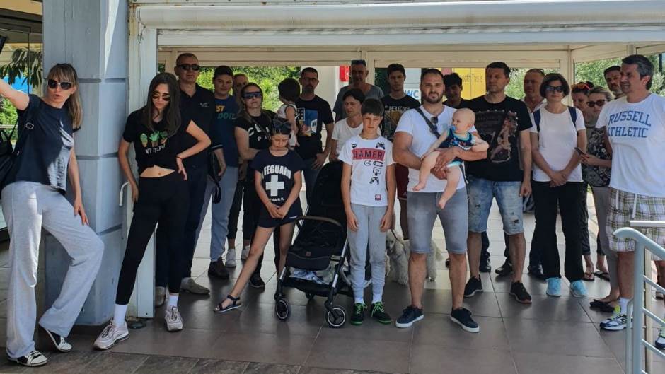 Mégsem utazhatnak a szerb állampolgárok Görögországba