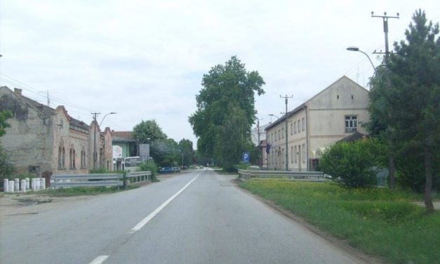 Augusztusra elkészül a Kishegyes és Bácsfeketehegy közötti útszakasz felújítása