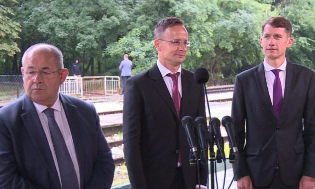 Szijjártó: Pásztor István megérdemli a kinevezést!