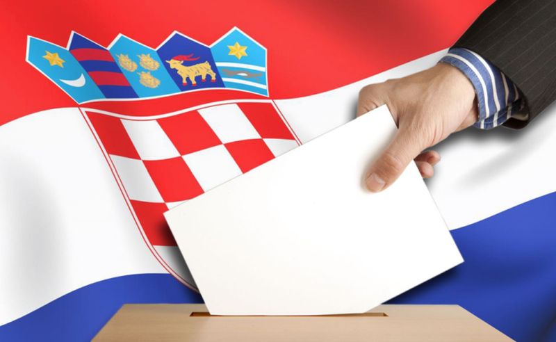 Horvátországban megkezdődtek az előrehozott parlamenti választások