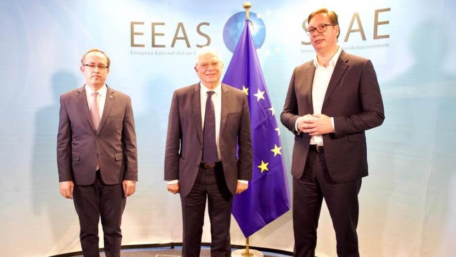 Vučić: A szerb-koszovói tárgyalások jövő szerdán folytatódnak