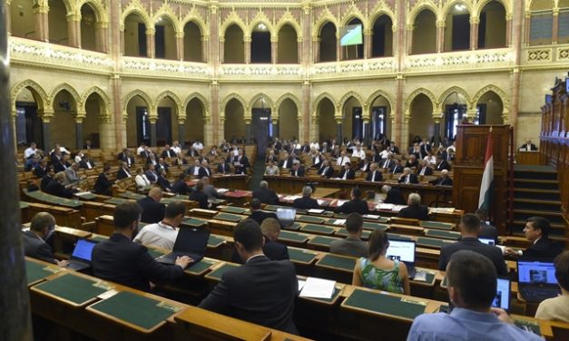 Megszavazta a 2021-es költségvetést az Országgyűlés