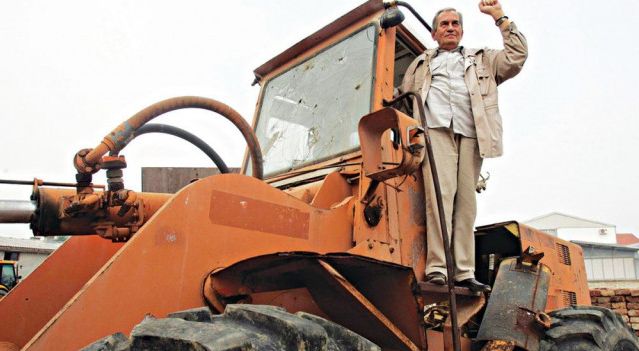 Elhunyt a bulldózeres Joe