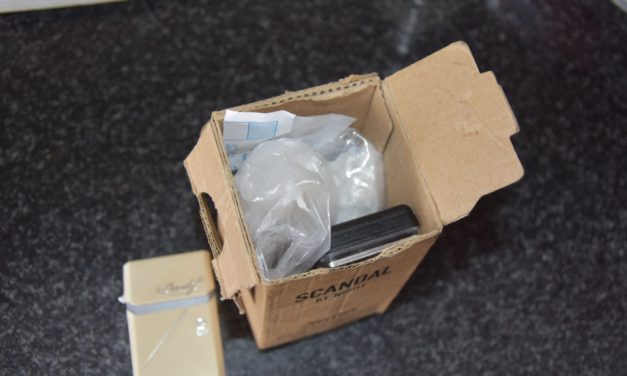 Szabadka: Kokaint és füvet találtak egy lakásban a nyomozók (Fotó)