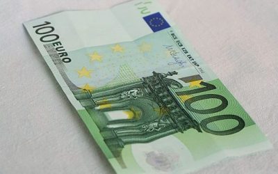 Cáfol a jegybank: Nem igaz a százeurós korlátozásról szóló hír