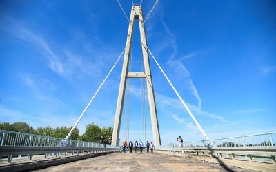 Súlyos árat fizet Óbecse az adai hídért Az Óbecse és Törökbecse közé tervezett, végül Adánál megépült hídra felvett kölcsön miatt pert vesztett az óbecsei önkormányzat