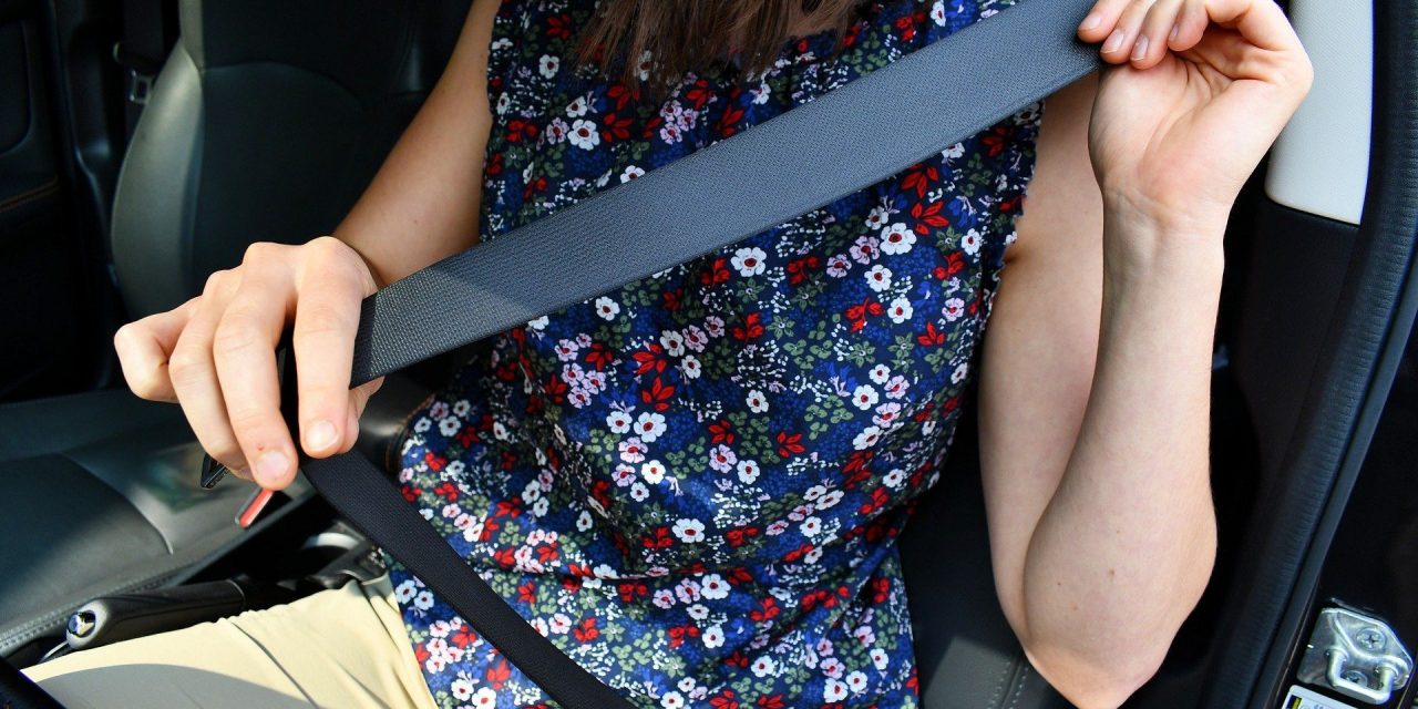 Kényelmetlen a biztonsági öv? A koporsó kényelmetlenebb!