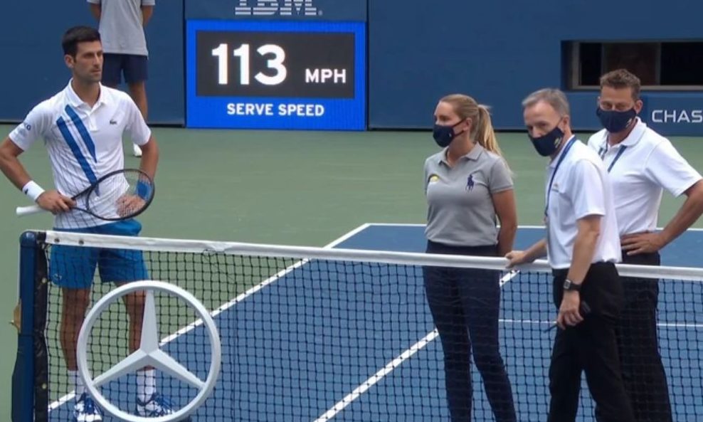 Đokovićot kizárták a US Openről (videó)