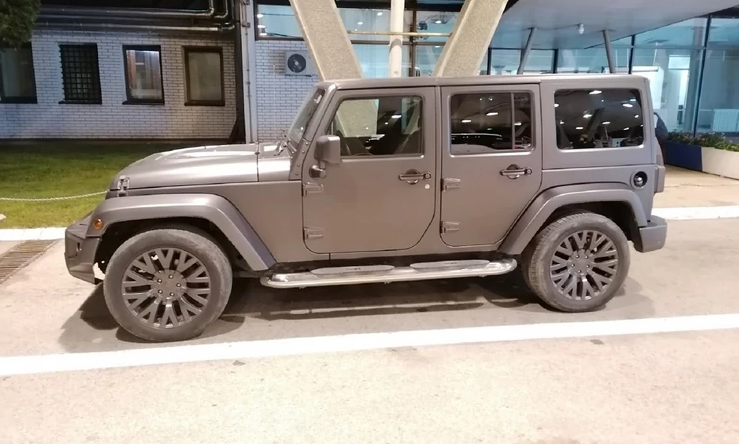 Egy szabadkai 40 ezer eurót érő dzsipet próbált Bulgáriába csempészni