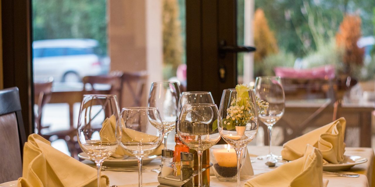 <span class="entry-title-primary">Több ezer eurós fizetés a horvát tengerparton</span> <span class="entry-subtitle">Ennyiért dolgozhatnak a szezonban azok, akik a horvát tengerparton keresnek munkát</span>