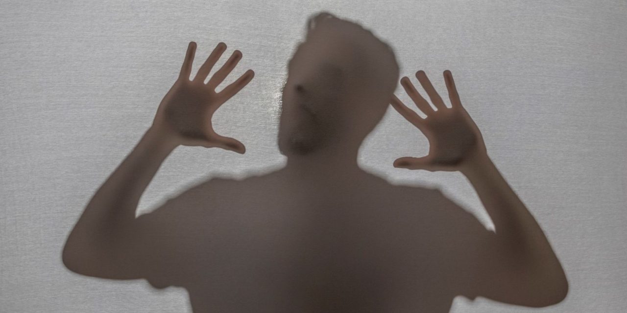 <span class="entry-title-primary">Fejbe kólintott test és lélek</span> <span class="entry-subtitle">Alkalmi beszélgetés dr. Lj. L. neuropszichiáterrel a koronavírus lelki egészségünkre gyakorolt hatásáról</span>