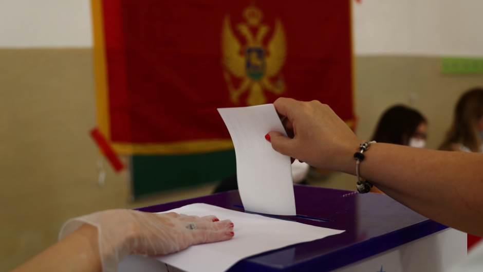 Hivatalosan is elveszítette a választásokat Milo Đukanović
