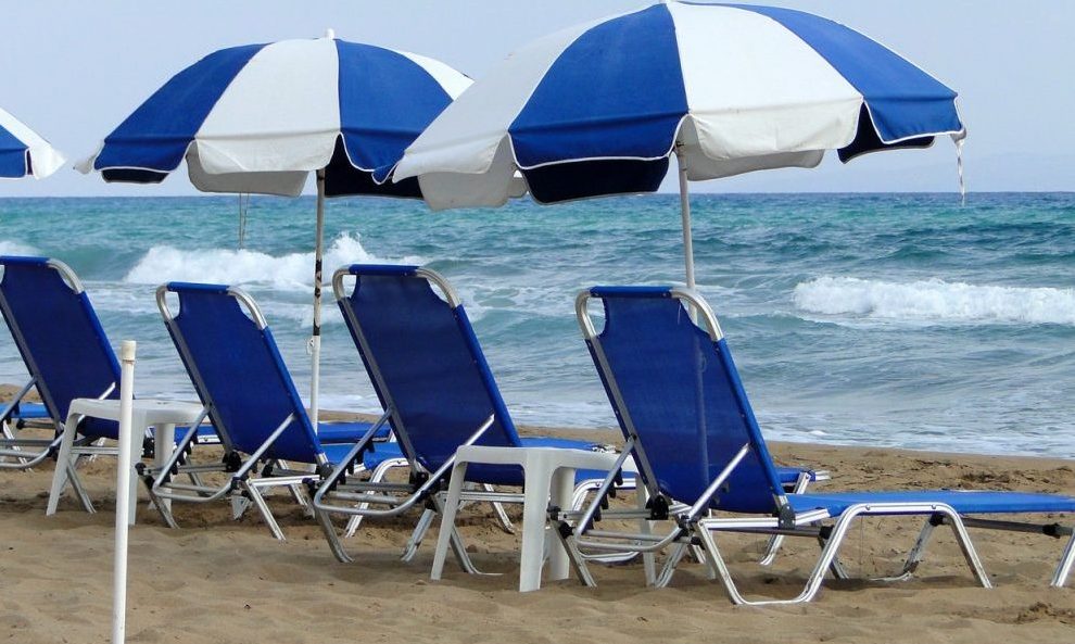 <span class="entry-title-primary">Az idén már nem fizetnek be a jövő évi utazásra</span> <span class="entry-subtitle">A járvány legnagyobb vesztesei az utazók, a vendéglátók és az utazási irodák – A turisztikai irodák dolgozói bizakodók, de kétlik, hogy 2021-re valaki is előre utazást foglalna </span>