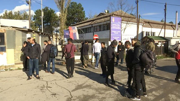 Megjelent a koronavírus a preševói befogadóközpontban