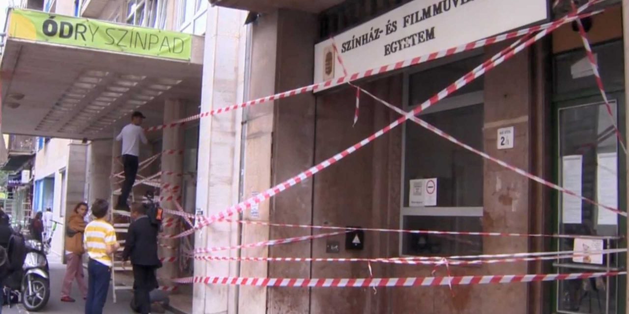 Az Újvidéki Művészeti Akadémia hallgatói is kiállnak az SZFE szabadsága mellett