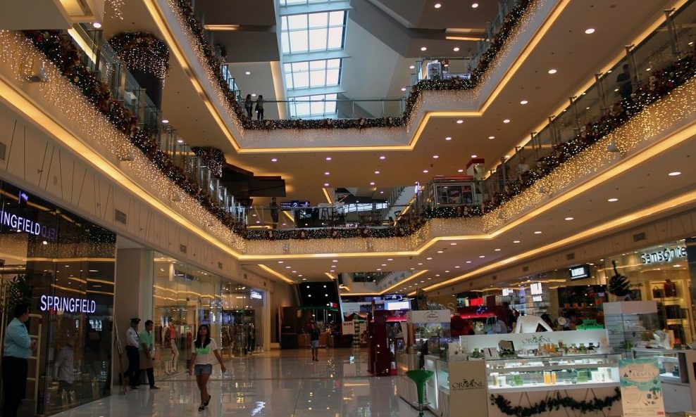 Szlovéniában megszavazták a boltok vasárnapi zárva tartását