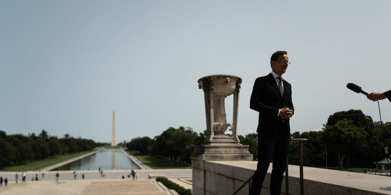 <span class="entry-title-primary">Szijjártó a korrupció ellen</span> <span class="entry-subtitle">Videóüzenetben vonta felelősségre Joe Bident</span>