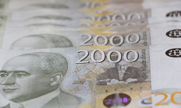 Egymillió dinárt lopott el a feltört gépkocsiból