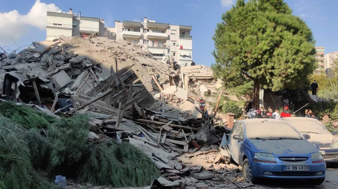 Több ezer embert ápolnak török kórházakban a földrengés után