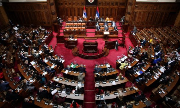 Jogászból és közgazdászból lesz a legtöbb az új képviselőházban