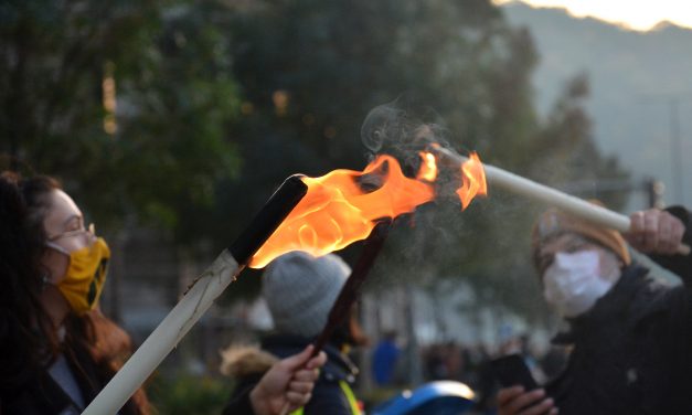 <span class="entry-title-primary">Beszüntetik az oktatást a Színművészetin</span> <span class="entry-subtitle">A hallgatók nem hagyják el az egyetemet, újabb tüntetés szerveződik</span>