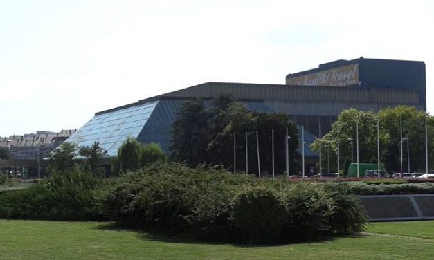 Diákoknak szólt a fórum, de negyvenes politikusok is megjelentek