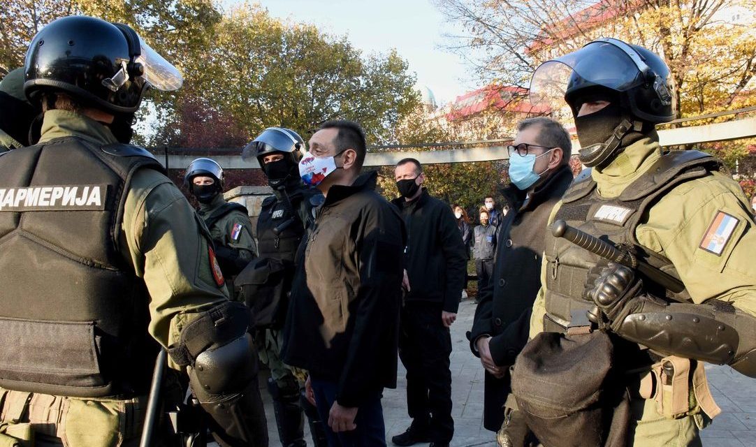 Vulin: Szerbia jól kezeli a migránsválságot