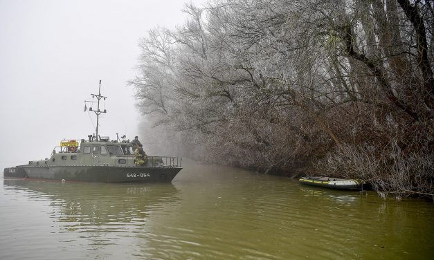 Öt méteres a Tisza Magyarkanizsánál