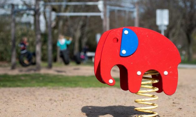 Vandalizmus egy szenttamási játszótéren