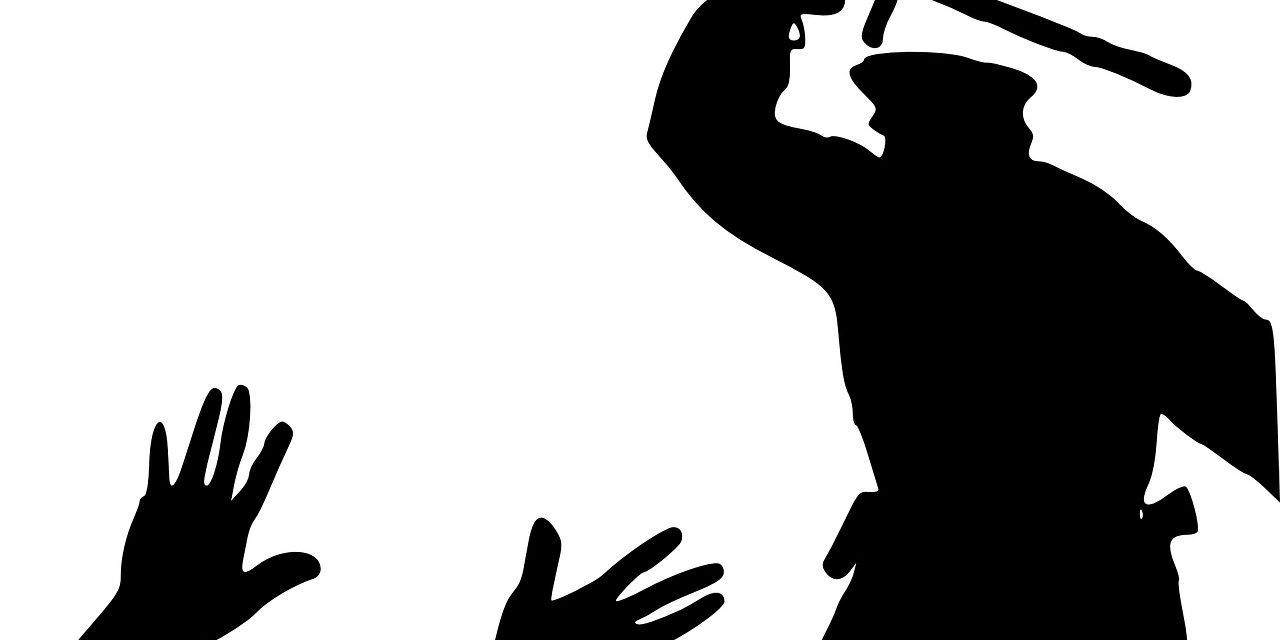 Uzsora gyanúja miatt vettek őrizetbe egy alibunári rendőrt