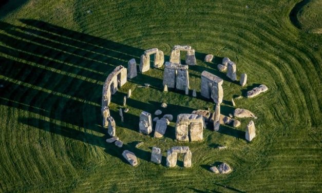 Alagutat építenek a Stonehenge körzetében