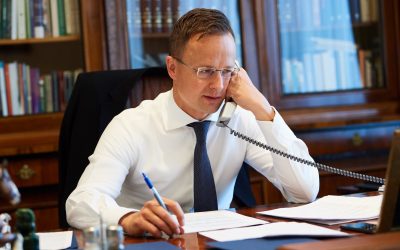 A magyar légierő két gépe 215 embert menekített ki Izraelből