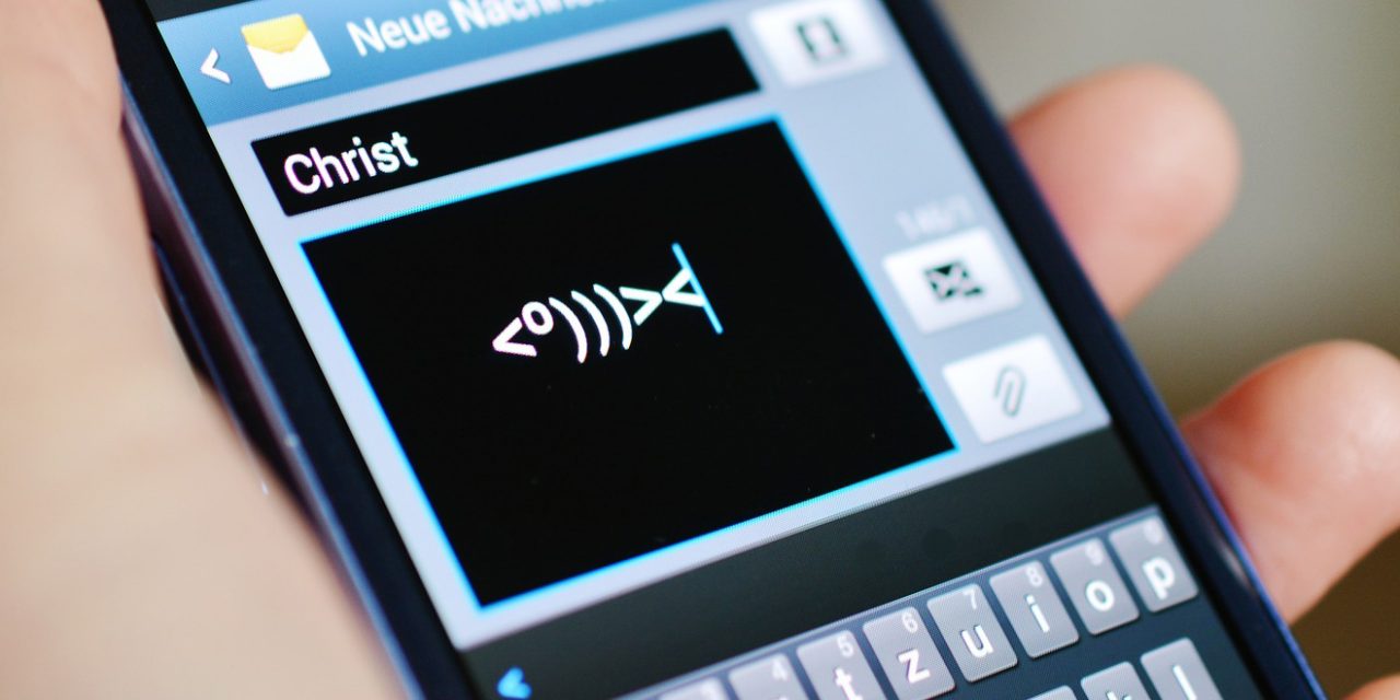 <span class="entry-title-primary">Az SMS velünk marad, 30 év után is</span> <span class="entry-subtitle">A feltaláló a szemüvegére kivetítve képzelte el az üzenetküldés jövőjét</span>