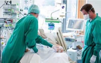 A belügyminiszter életéért küzdenek