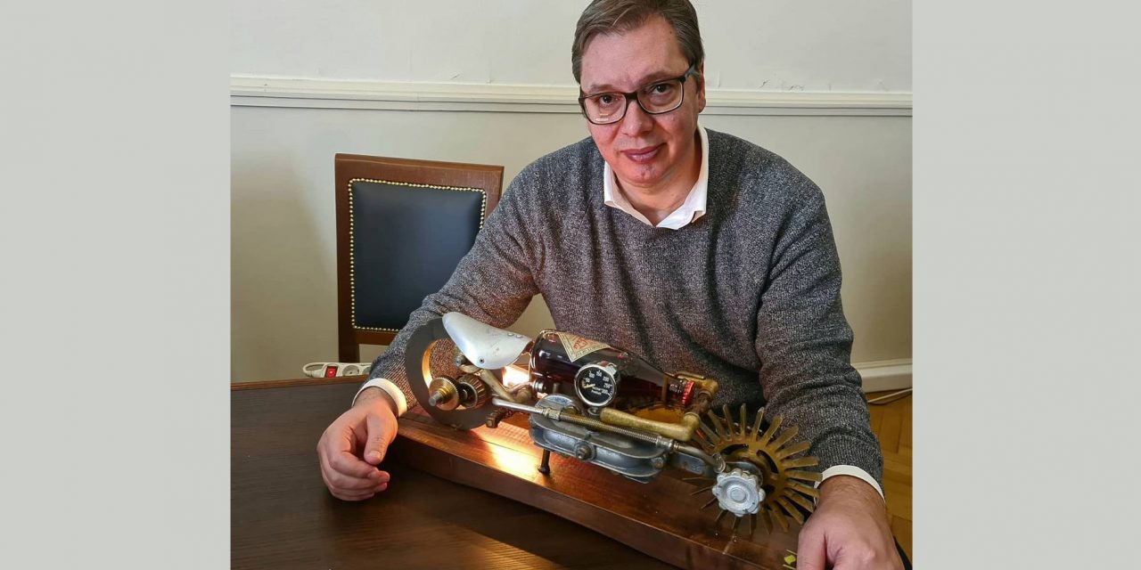 Több mint három és fél millió dinár értékben kapott ajándékot egy év alatt Vučić