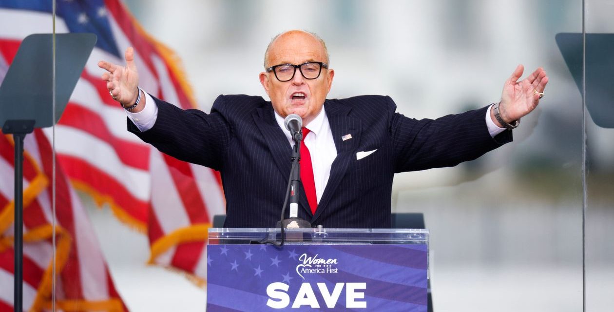 <span class="entry-title-primary">„Döntsön a harc!”</span> <span class="entry-subtitle">Rudy Giuliani és jogászkollégájának beszéde a Kapitólium ostroma előtti trumpista nagygyűlésen</span>