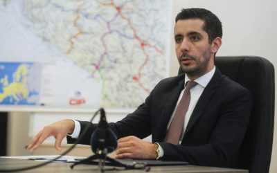 Momirović házi őrizetben marad