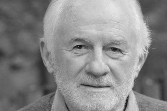 Elhunyt Árok Ferenc