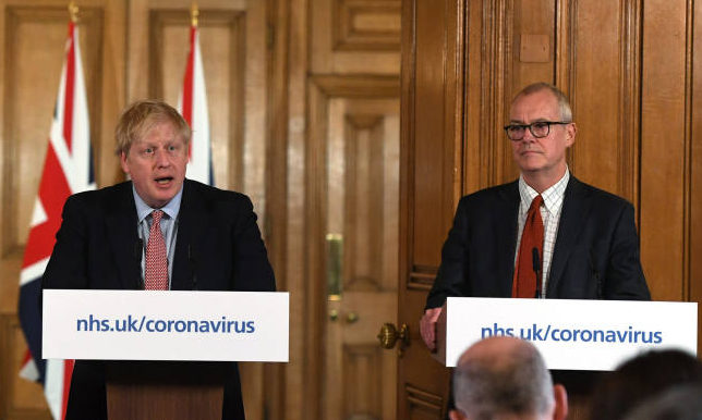 „Több halálesetet okozhat az új brit variáns, de hatékonyak ellene az oltások”