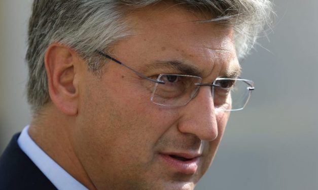 Plenković: Az illegális migrációt az EU külső határain, Görögországban és Bulgáriában kell megoldani