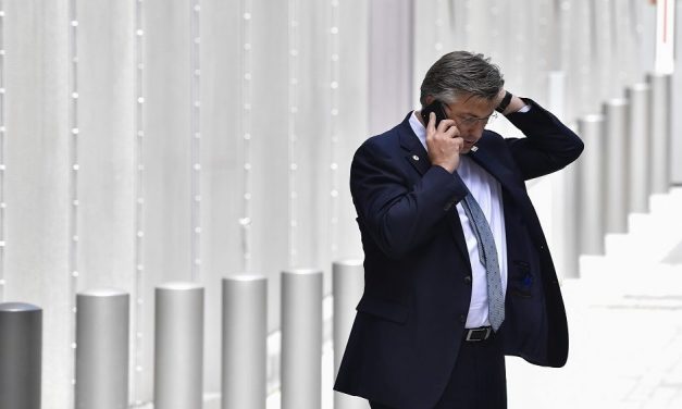 Menesztette a gazdasági minisztert a horvát kormányfő