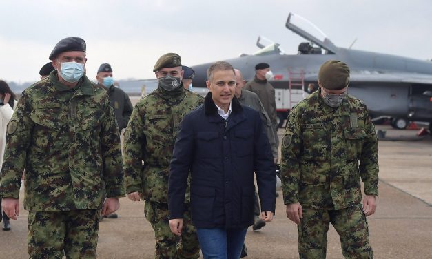 Stefanović: Munkatársakat keres a szerb Haditechnikai Intézet