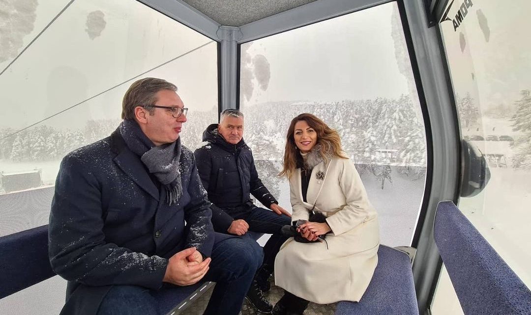 Kabinos felvonóban találkozott a szerb hatalom az ellenzékkel