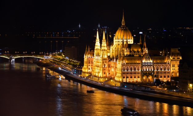 Ingyenesen, virtuális vezetéssel lehet megnézni az Országházat