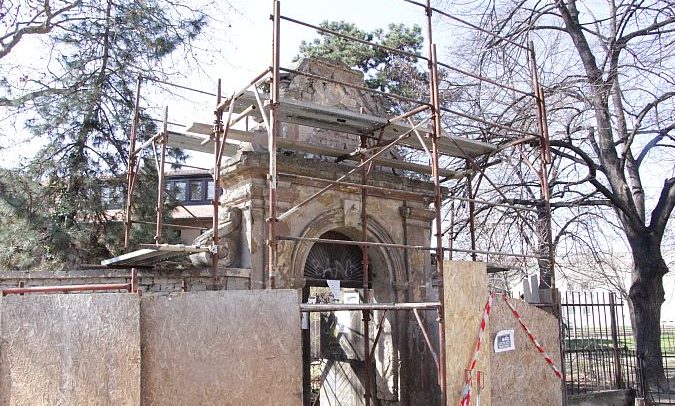 Kakasok a szemétdombon