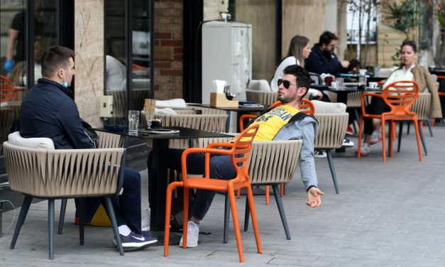 Zenta „a körzet gyakorlatát követi” a kerthelyiségek kinyitásával