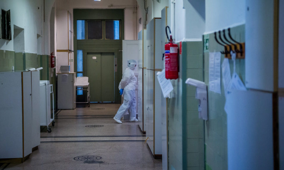 Megszűnt a látogatási tilalom a Szabadkai Közkórházban