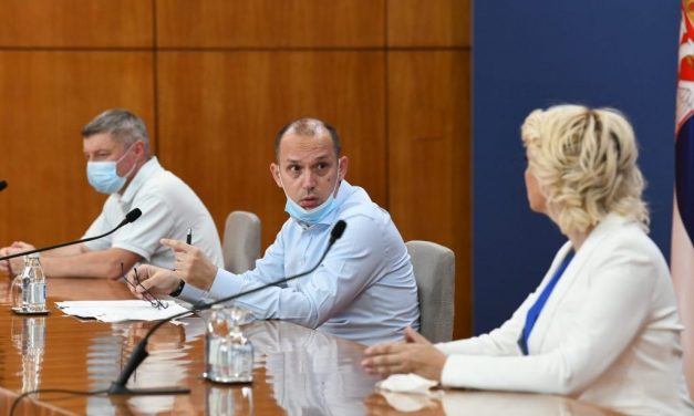 Elefánt a porcelánboltban