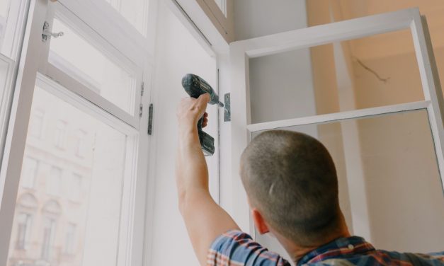 Nyílászárók cseréje – Zenta pályázott, Szabadka nem