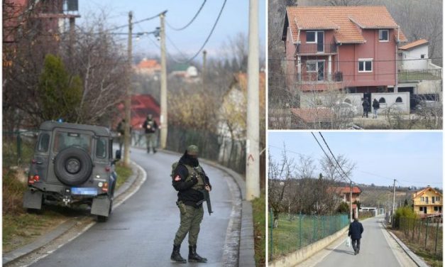 Fegyvert, robbanóanyagot és csontok őrléséhez használatos darálót találtak Belivuk házában